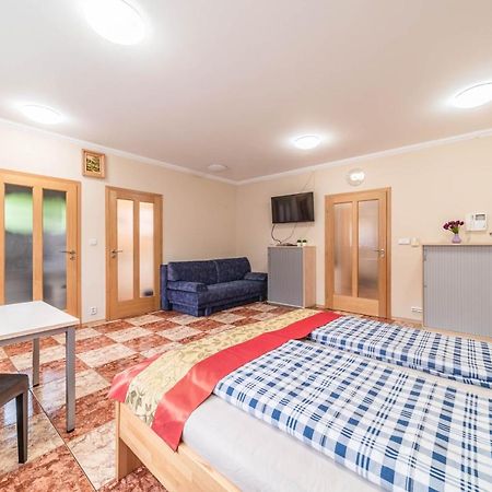 Apartman Blizko Centra Prahy 프라하 외부 사진